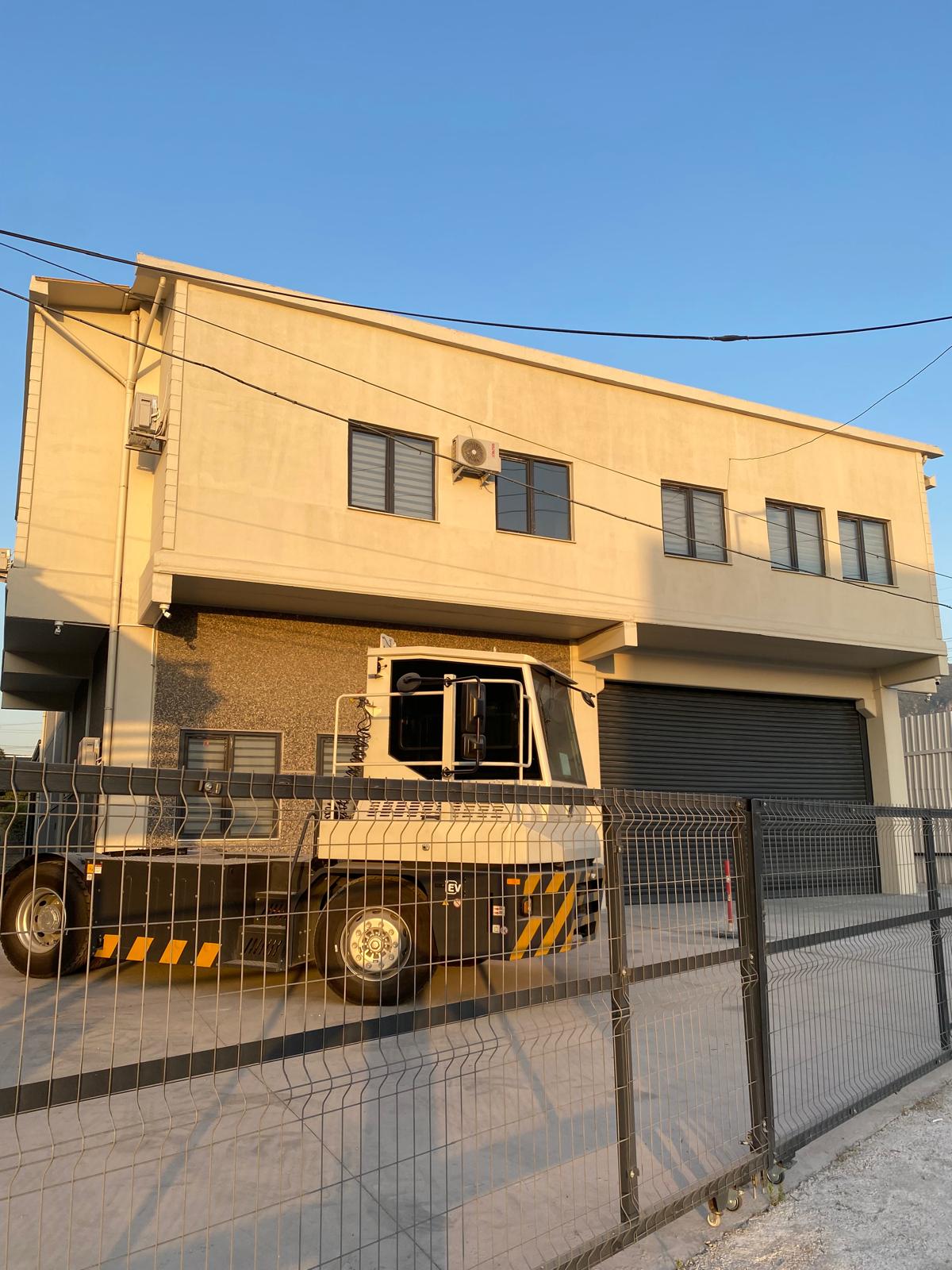 Ural İstif Yönetim Binası